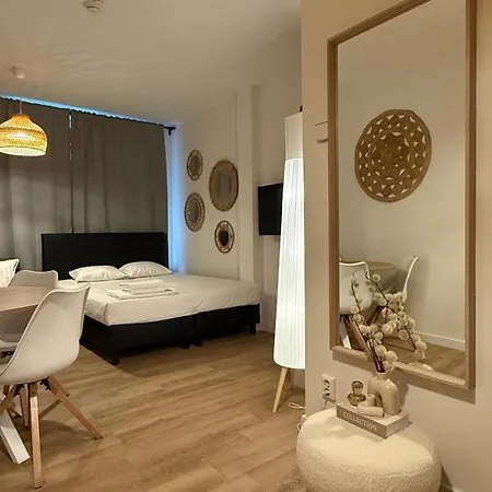 Central Studios Apartment The Hague