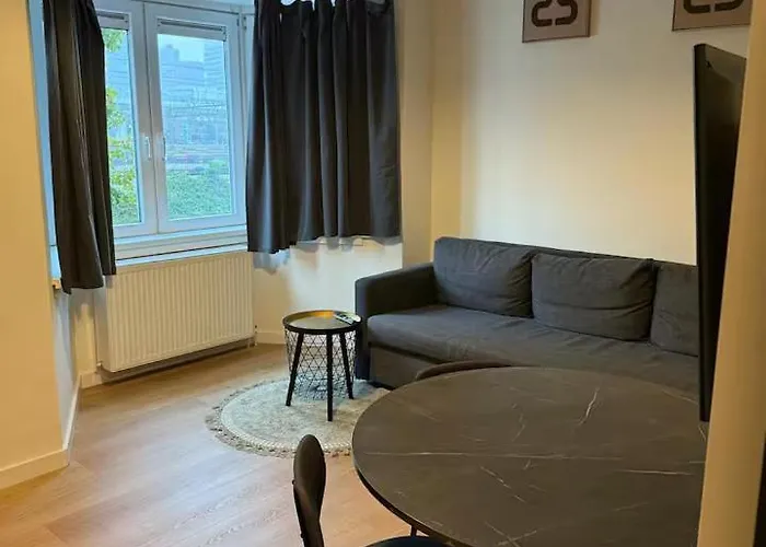 Central Studios La Haye